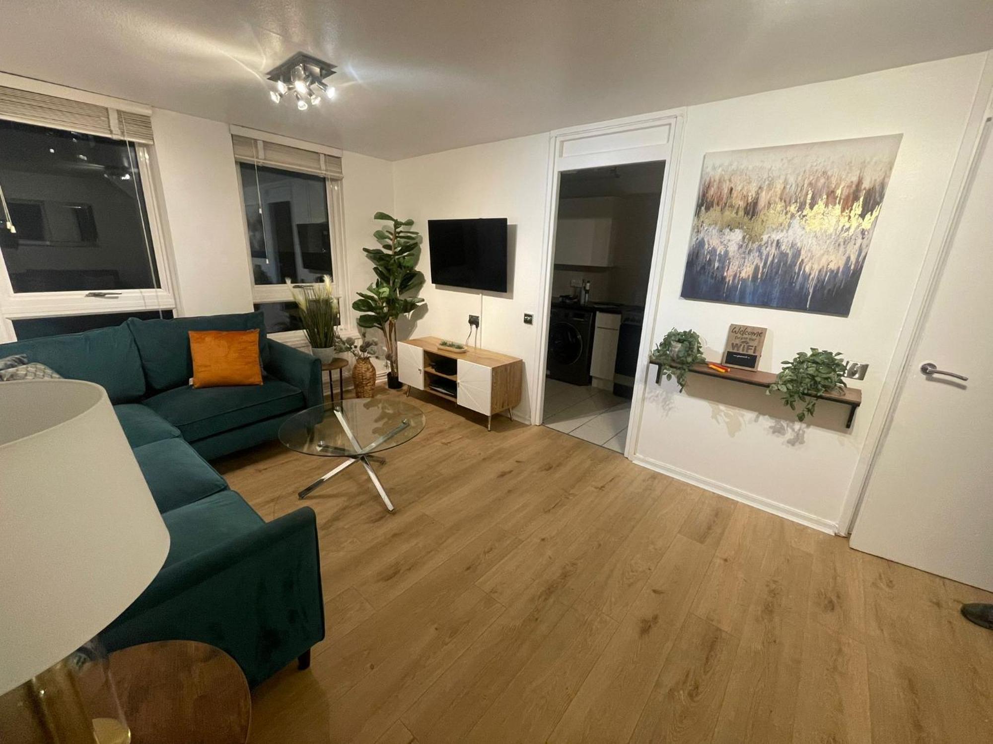 Facing Covent Garden Station Apartament *